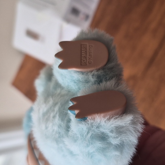 BIE Labubu "Hope" Plush Pendant 🩵 - Picture 5 of 10